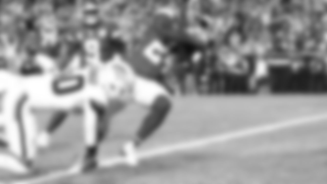 Kansas City Chiefs running back Brashard Smith (24) runs towards the end zone during an NFL week 17 matchup against the Denver Broncos, Thursday, December 25, 2025.