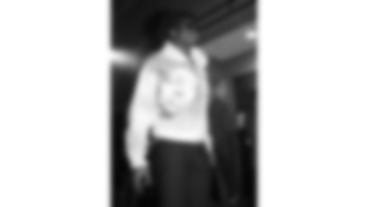 Kansas City Chiefs running back Brashard Smith (24) arrives prior to a week 13 NFL football game against the Dallas Cowboys on Thursday, November 27, 2025 in Arlington, TX.