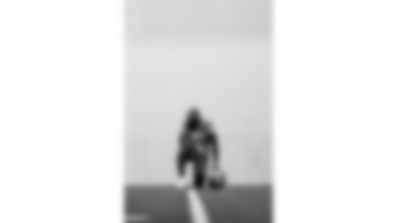 Kansas City Chiefs wide receiver Jimmy Holiday (82) during a week 16 practice on Thursday, December 18, 2025 in Kansas City, MO.