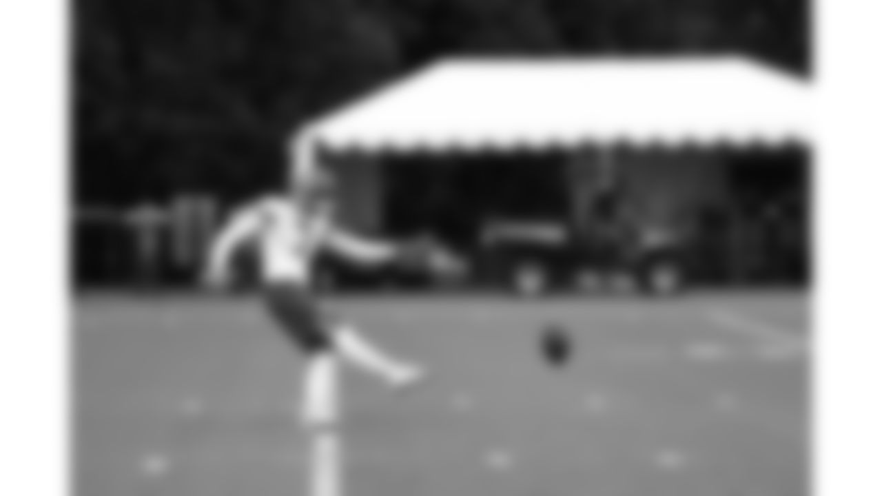 Kansas City Chiefs kicker Harrison Butker (7) kicks during day 4 of training camp practice on Friday, July 25, 2025.