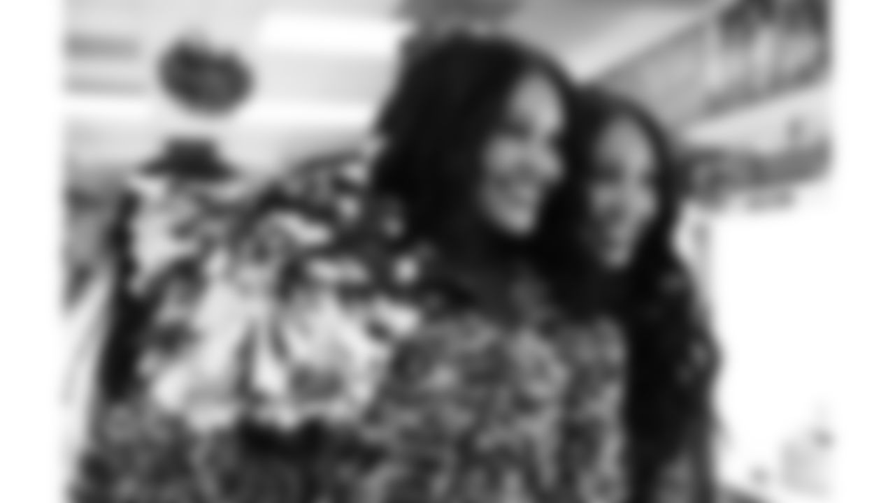 Kansas City Chiefs Cheerleaders before a week 8 NFL football game against the Washington Commanders, Monday, October 27, 2025, in Kansas City, MO.