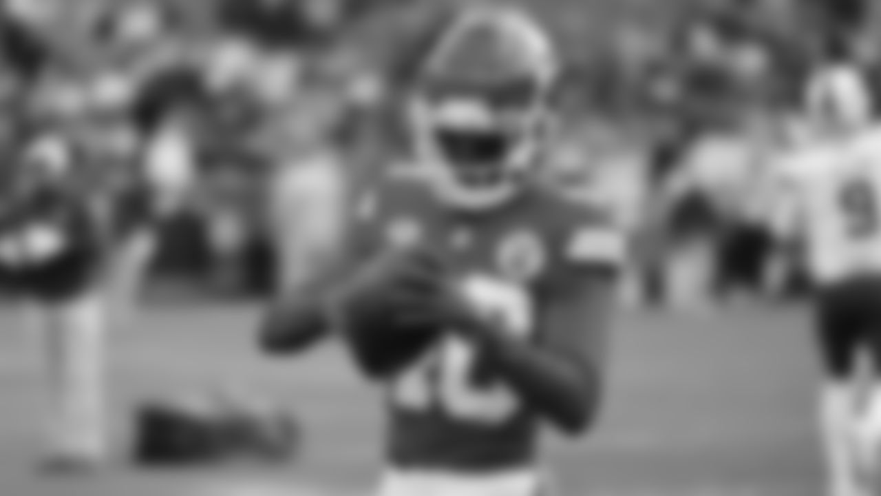 The Kansas City Chiefs face off against the Buffalo Bills at GEHA Field at Arrowhead Stadium on December 10, 2023.