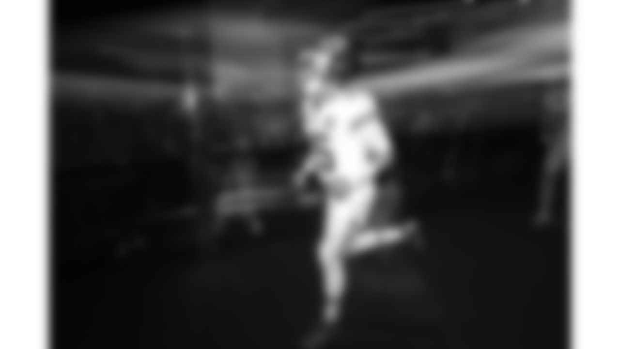 Kansas City Chiefs quarterback Patrick Mahomes (15) prior to a week 13 NFL football game against the Dallas Cowboys on Thursday, November 27, 2025 in Arlington, TX.