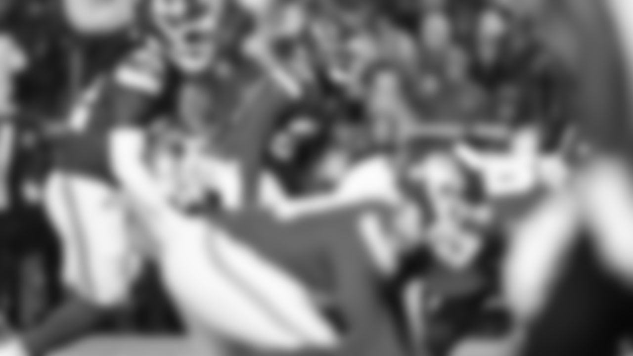 Kansas City Chiefs defensive back Chamarri Conner (27) in position during an NFL week 14 matchup against the Houston Texans, Sunday December 7, 2025.