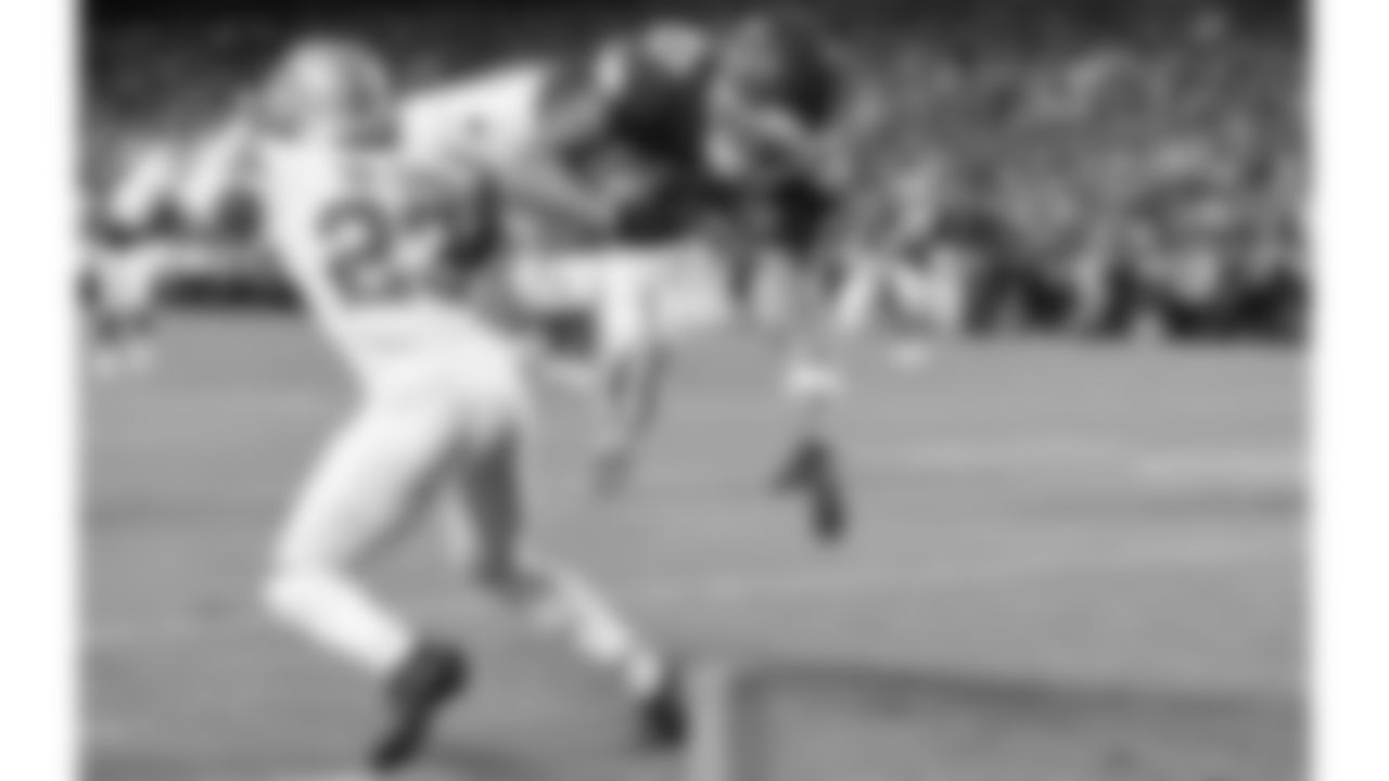 Kansas City Chiefs tight end Travis Kelce (87) gets tackled by Detroit Lions cornerback Rock Ya-Sin (23) while running the ball during the week 6 NFL football game, Sunday, October 12, 2025 in Kansas City, MO.