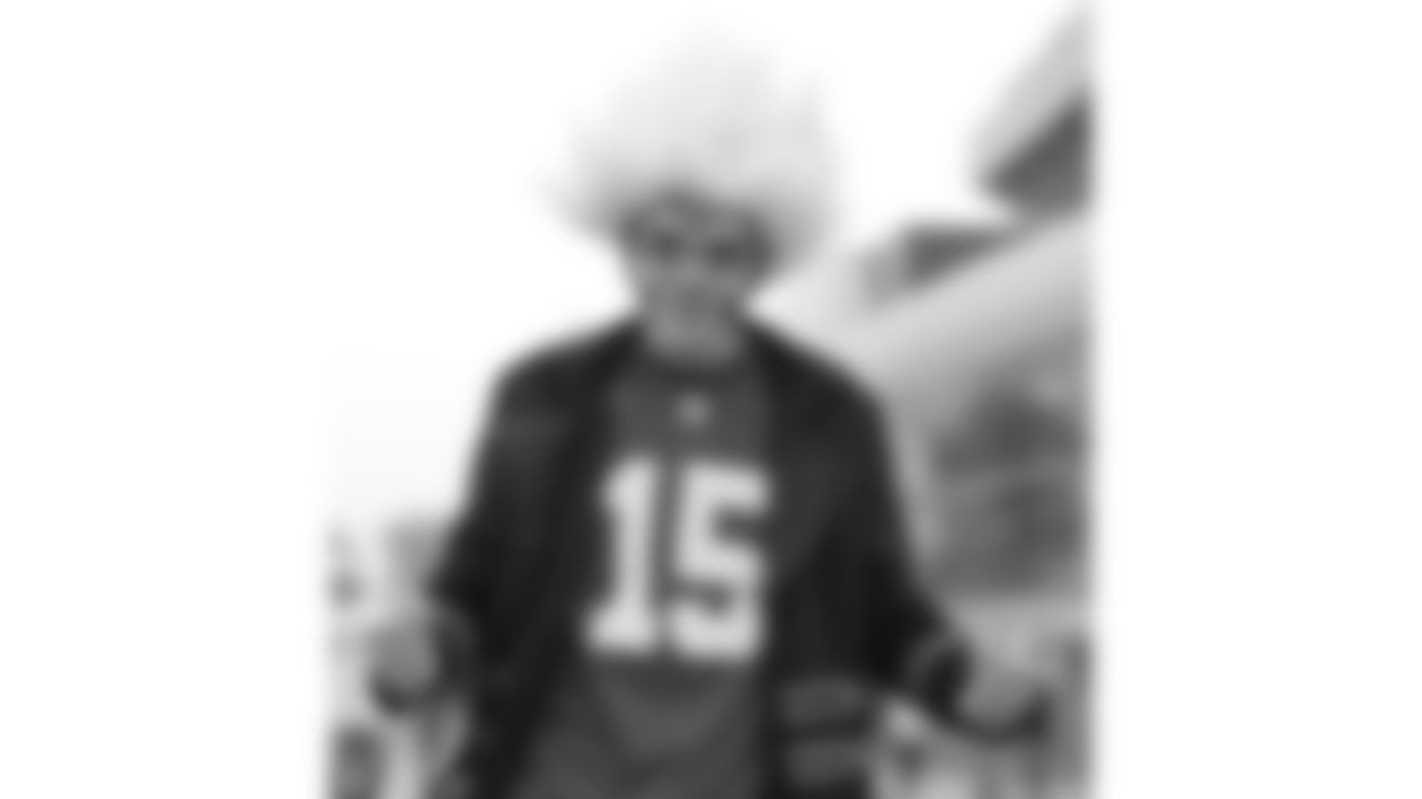 Fan prior to a week 12 NFL Football game against the Indianapolis Colts on Sunday, November 23, 2025 in Kansas City, MO