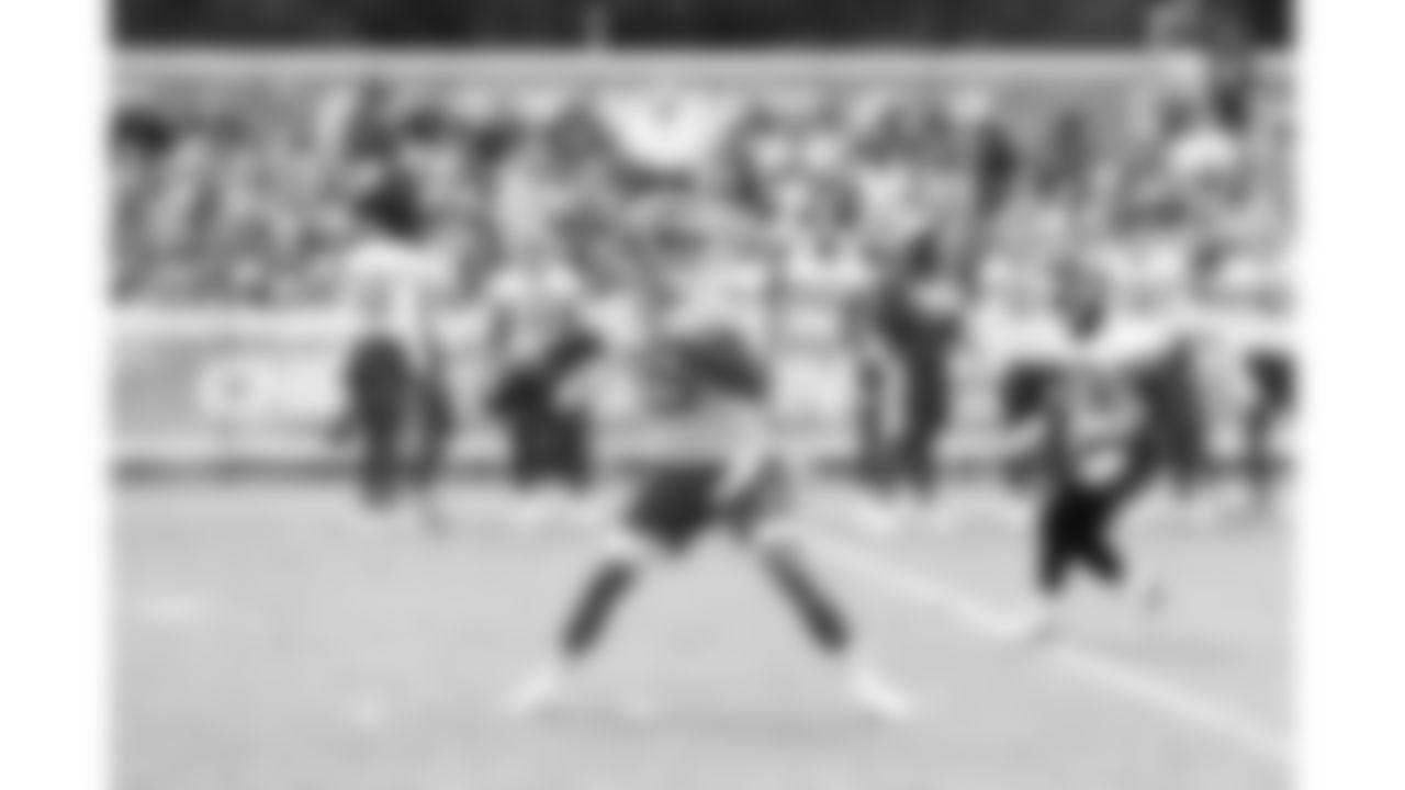 Kansas City Chiefs quarterback Patrick Mahomes (15) throws during day 11 of training camp practice on Sunday, August 3, 2025.