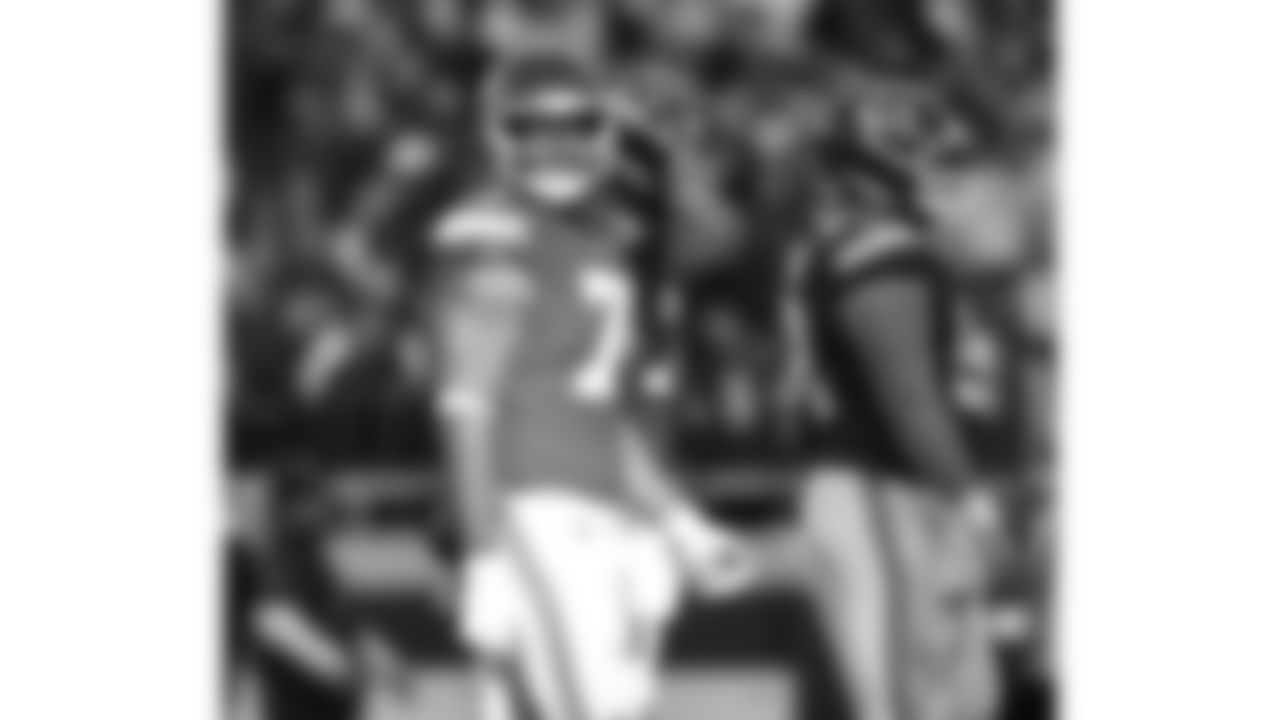 Kansas City Chiefs tackle Josh Simmons (71) smiles during a week 12 NFL football game against the Indianapolis Colts, Sunday, November 23, 2025 in Kansas City, MO.