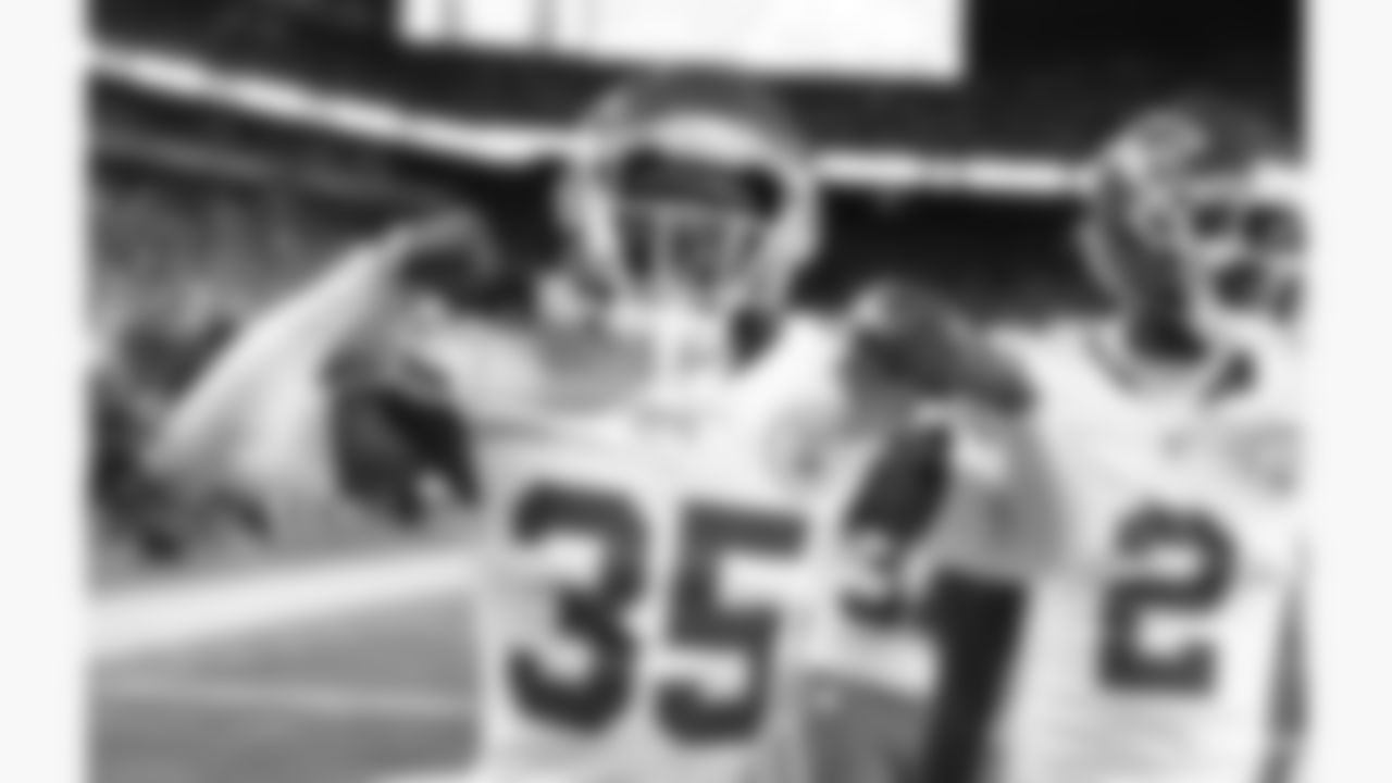 Kansas City Chiefs cornerback Jaylen Watson (35) and cornerback Joshua Williams (2) celebrate in the end zone after an interception during the week 3 NFL football game against the New York Giants, Sunday, September 21, 2025 in East Rutherford, NJ.