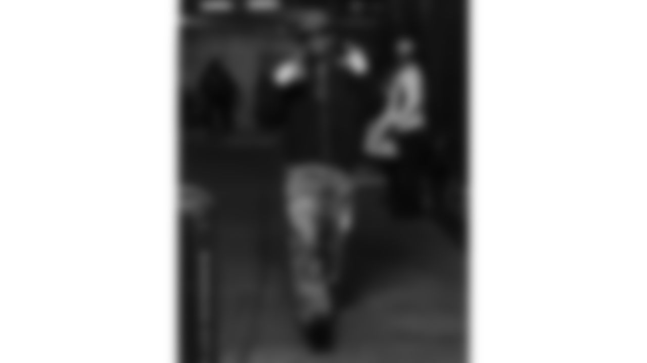 Kansas City Chiefs wide receiver JuJu Smith-Schuster (9) arrives prior to an NFL week 17 matchup against the Denver Broncos, Thursday, December 25, 2025.