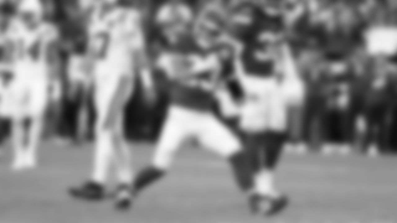 Kansas City Chiefs middle linebacker Drue Tranquill (23) celebrates during a week 12 NFL Football game against the Indianapolis Colts on Sunday, November 23, 2025 in Kansas City, MO