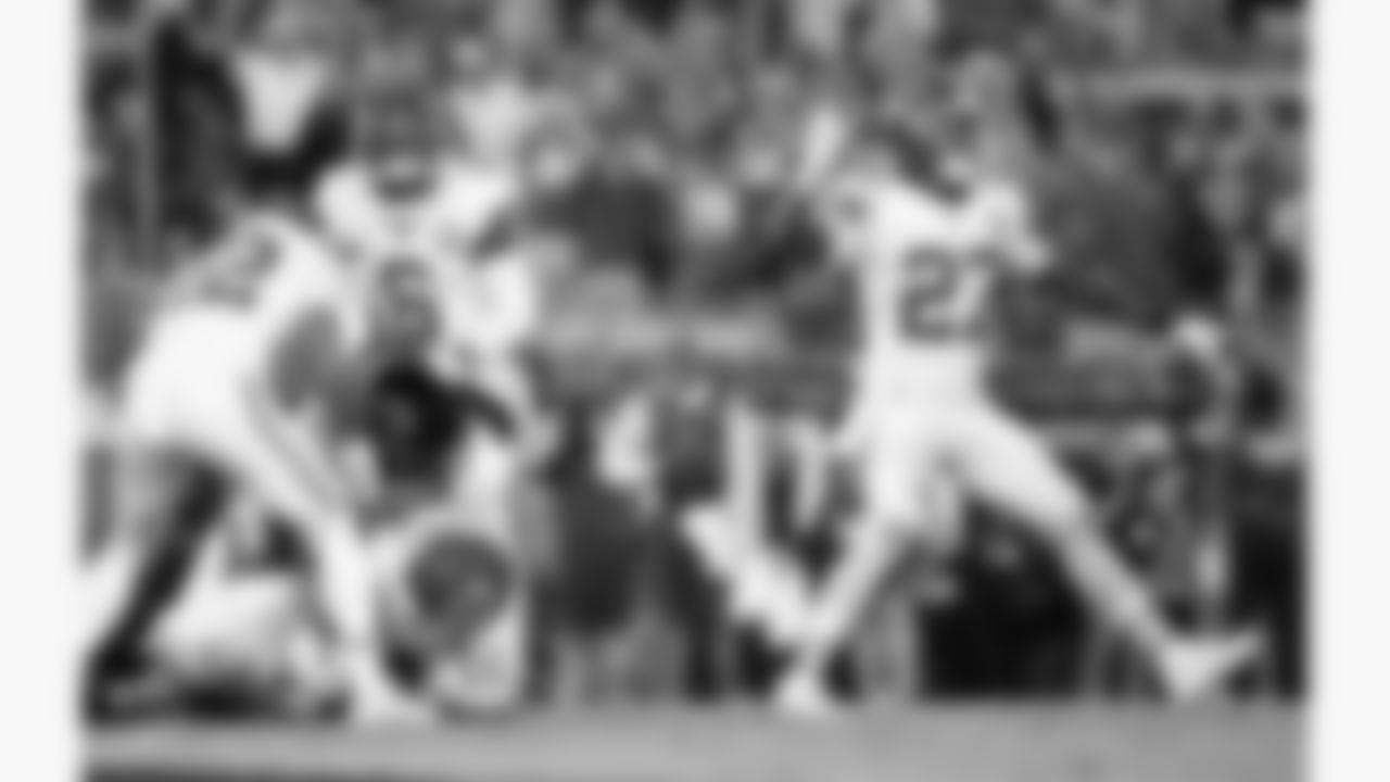 Kansas City Chiefs defensive back Chamarri Conner (27) celebrates during the week 5 NFL football game against the Jacksonville Jaguars, Monday, October 6, 2025 in Jacksonville, FL.