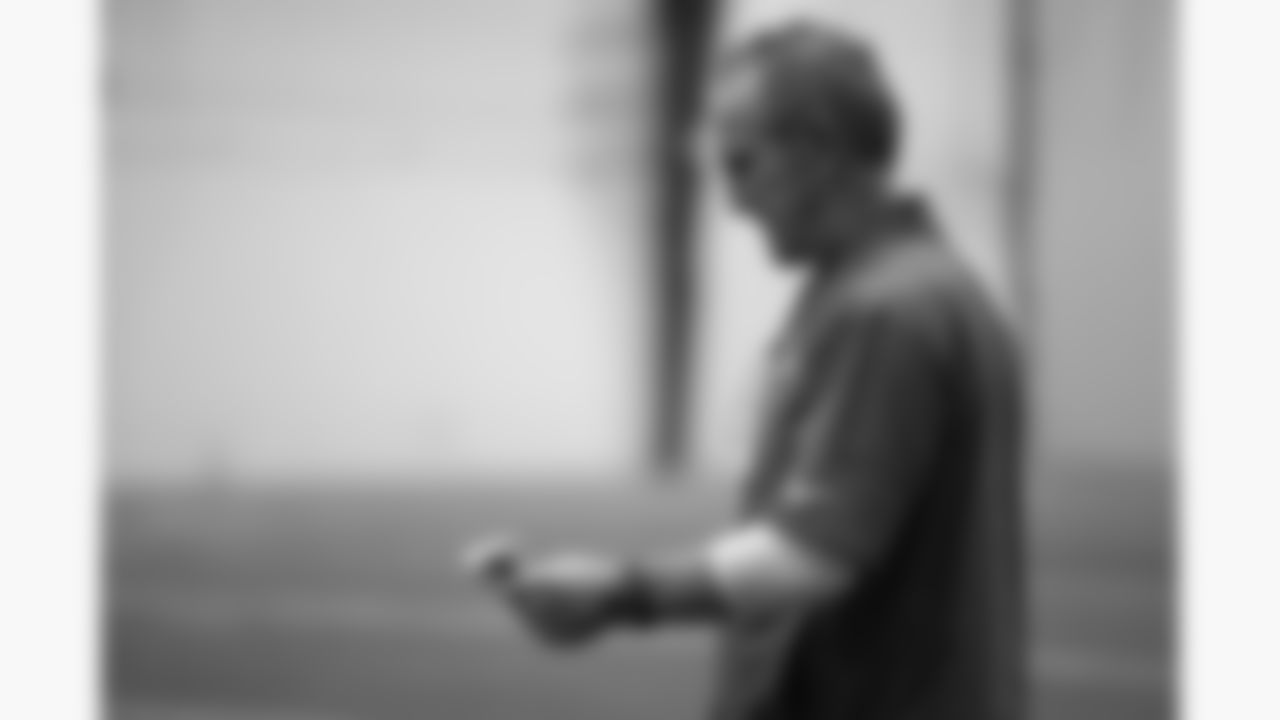 Kansas City Chiefs Defensive Coordinator Steve Spagnuolo during a week 18 practice on Friday, January 2, 2026 in Kansas City, MO.