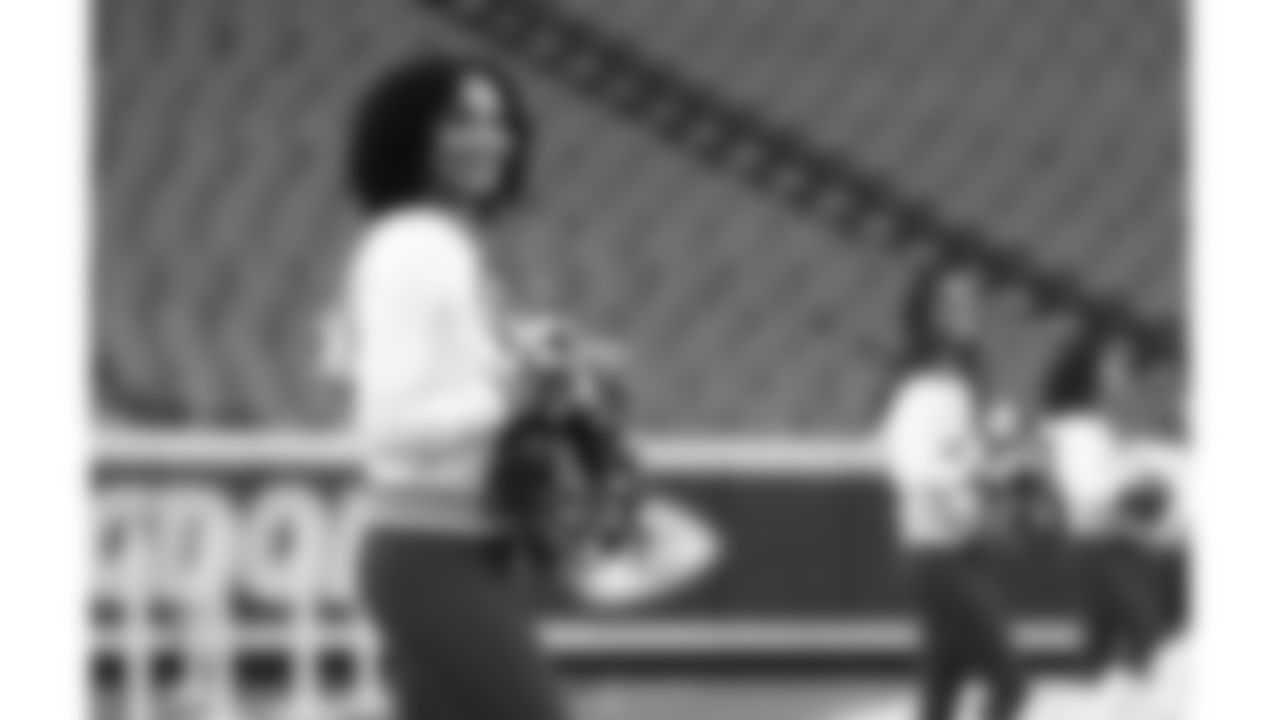 The Kansas City Chiefs Cheerleaders and Entertainment teams prior to a week 17 NFL Football game against the Denver Broncos on December 25, 2025 in Kansas City, MO.