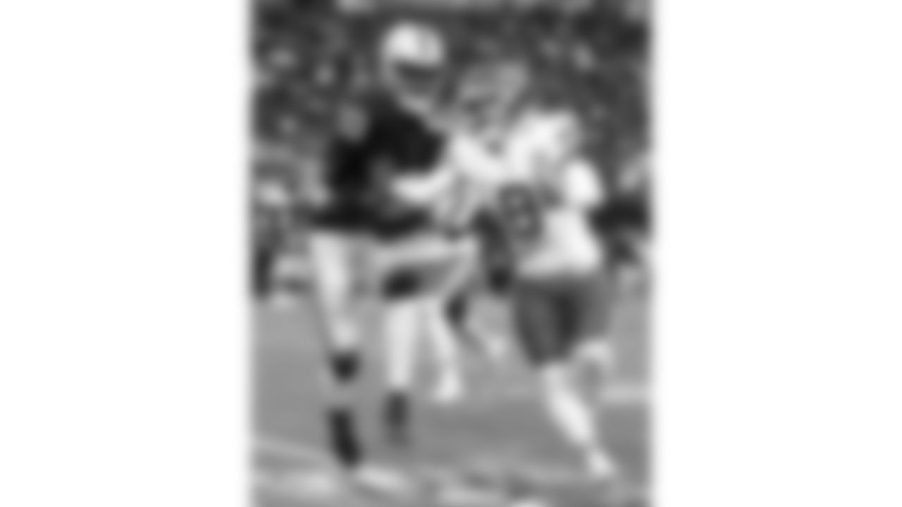 Kansas City Chiefs cornerback Kristian Fulton (8) breaks up a pass to Las Vegas Raiders wide receiver Dont'e Thornton Jr. (10) during a week 18 NFL football game, Sunday, January 4, 2026 in Las Vegas, NV.