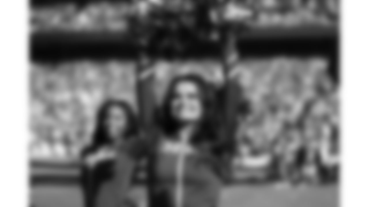 A Kansas City Chiefs Cheerleader before a week 12 NFL football game against the Indianapolis Colts, Sunday, November 23, 2025 in Kansas City, MO.