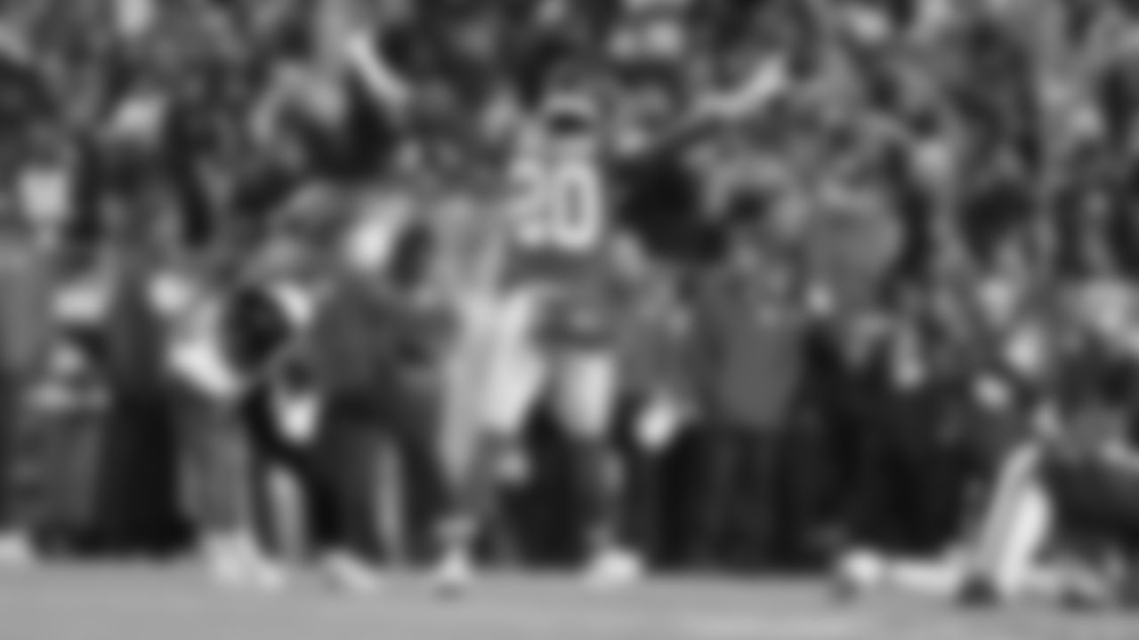 Kansas City Chiefs defensive back Nohl Williams (20) celebrates during an NFL week 14 matchup against the Houston Texans, Sunday December 7, 2025.