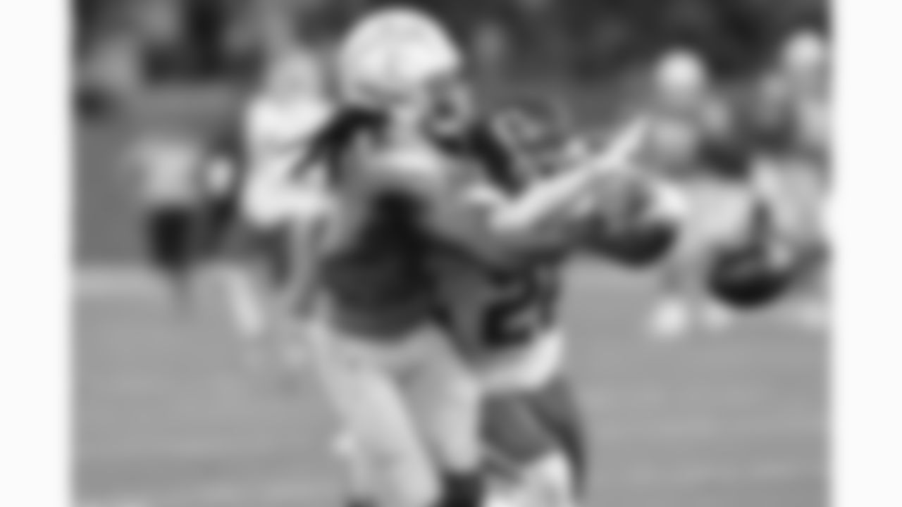 Kansas City Chiefs cornerback Trent McDuffie (22) blocks a pass during a week 1 NFL football game against the Los Angeles Chargers at Arena Corinthians in São Paulo, Brazil on September 5, 2025.