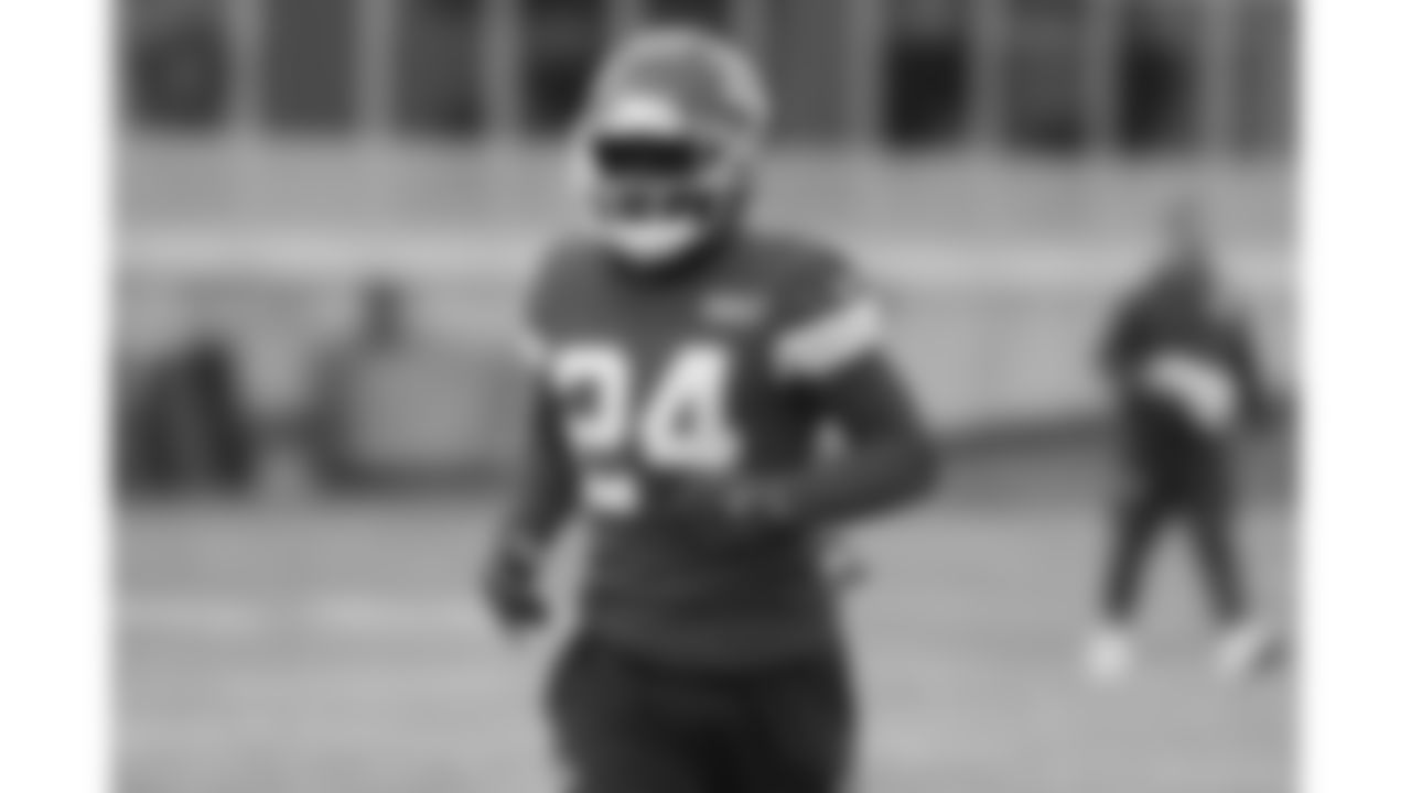 Kansas City Chiefs running back Brashard Smith (24) during week 15 practice on Friday December 12, 2025 in Kansas City, MO.