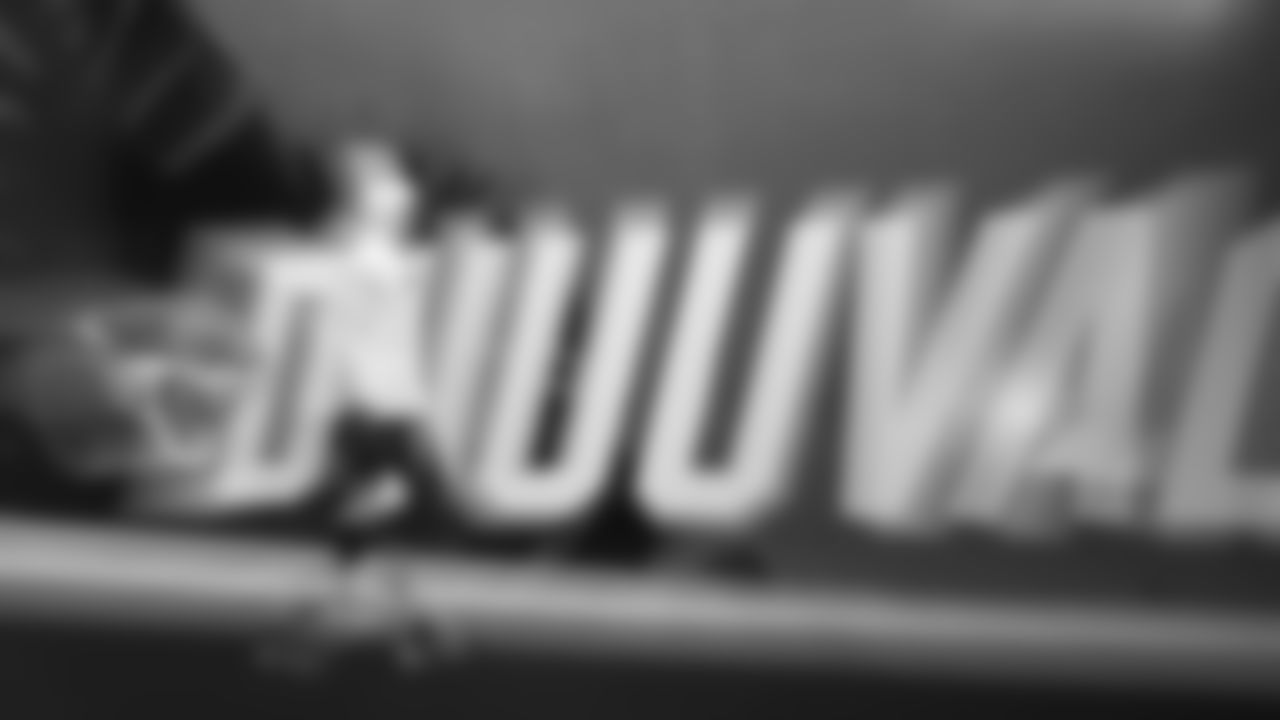 Kansas City Chiefs quarterback Patrick Mahomes (15) walks down the tunnel prior to the week 5 NFL football game against the Jacksonville Jaguars, Monday, October 6, 2025 in Jacksonville, FL.