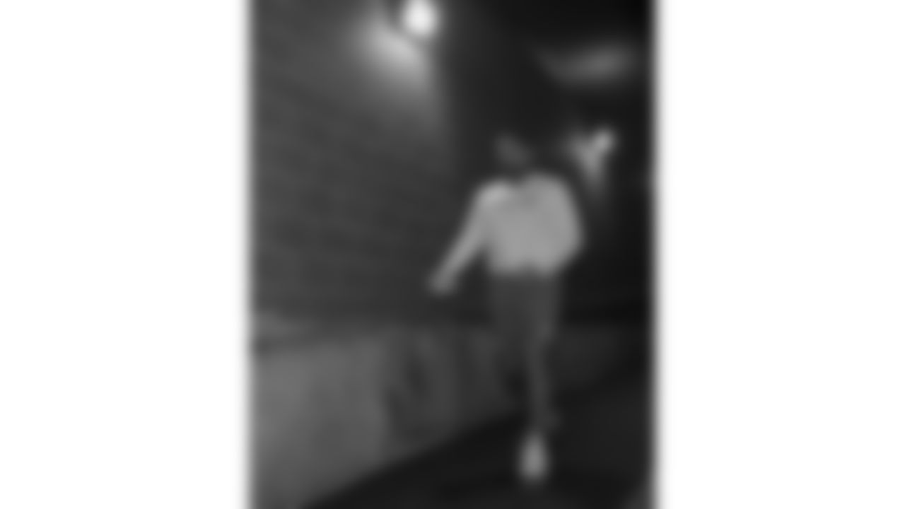 Kansas City Chiefs tight end Travis Kelce (87) walks down the tunnel prior to the week 3 NFL football game against the New York Giants, Sunday, September 21, 2025 in East Rutherford, NJ.