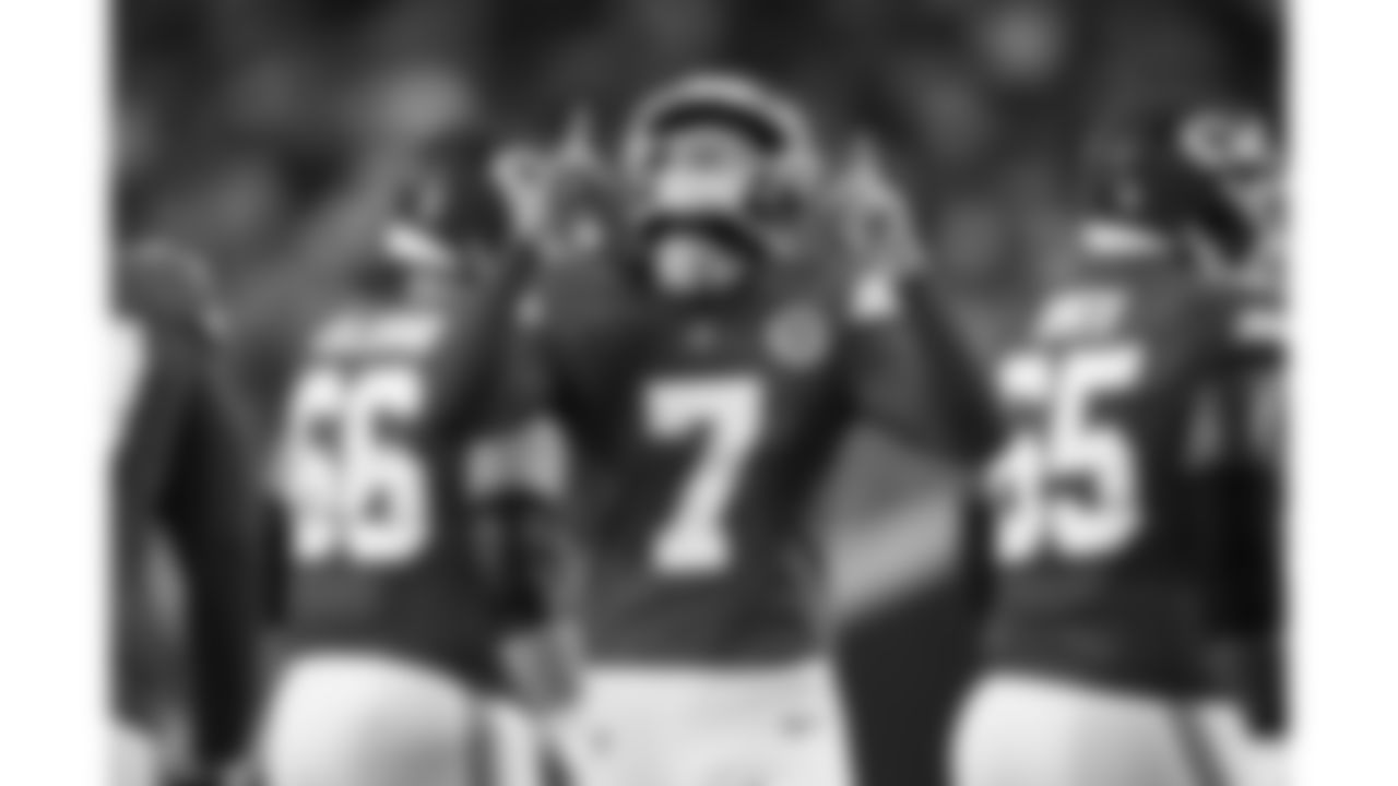 Kansas City Chiefs kicker Harrison Butker (7) points up after making a field goal during a preseason week 3 NFL football game against the Chicago Bears, Friday, August 22, 2025 in Kansas City, MO.