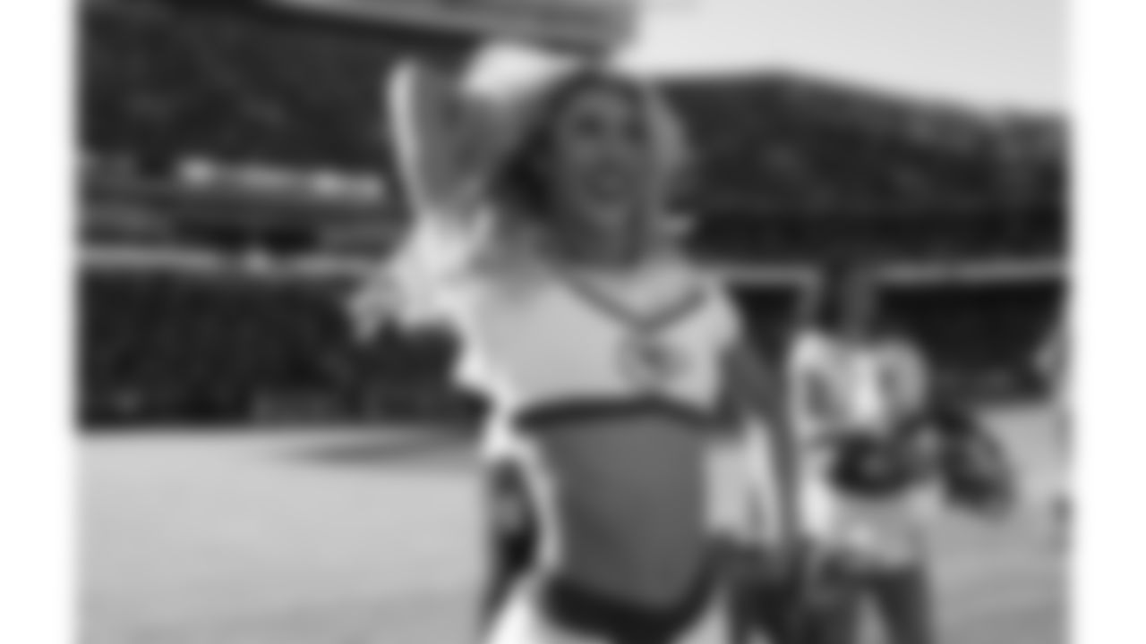 A Kansas City Chiefs Cheerleader during a week 12 NFL football game against the Indianapolis Colts, Sunday, November 23, 2025 in Kansas City, MO.