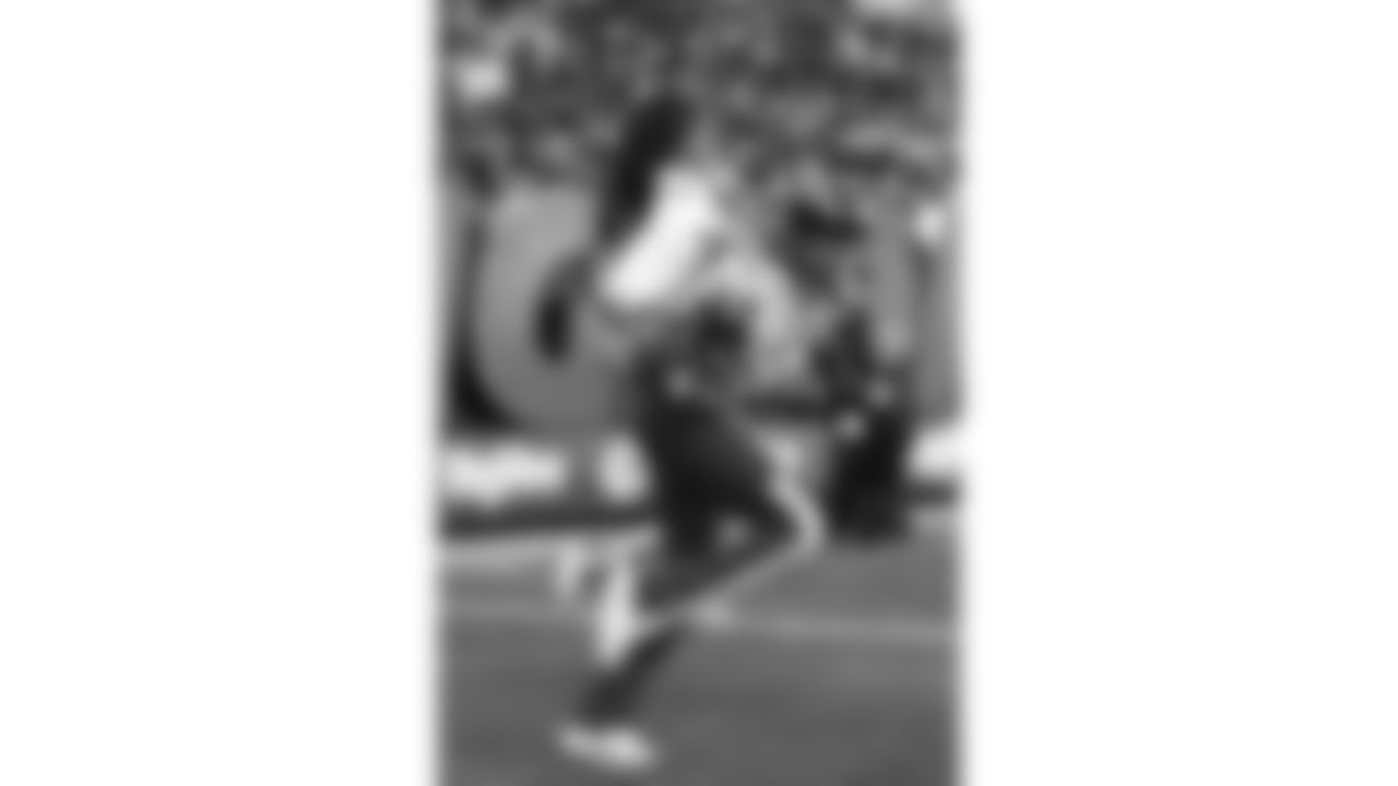 Kansas City Chiefs Cheerleaders enter the field prior to a week 15 NFL Football game against the Los Angeles Chargers on Sunday, December 14, 2025 in Kansas City, MO.