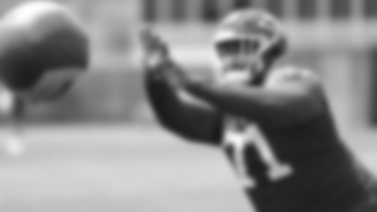 Kansas City Chiefs tackle Josh Simmons (71) practices during phase 3 of OTAs on Monday June 2, 2025 in Kansas City, MO.