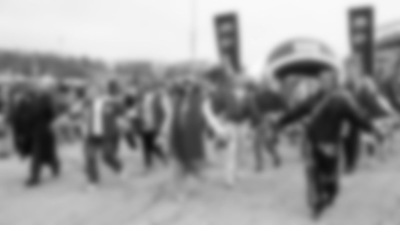 Kansas City Chiefs Alumni Cheerleaders in the pregame parade prior to a week 12 NFL Football game against the Indianapolis Colts on Sunday, November 23, 2025 in Kansas City, MO.