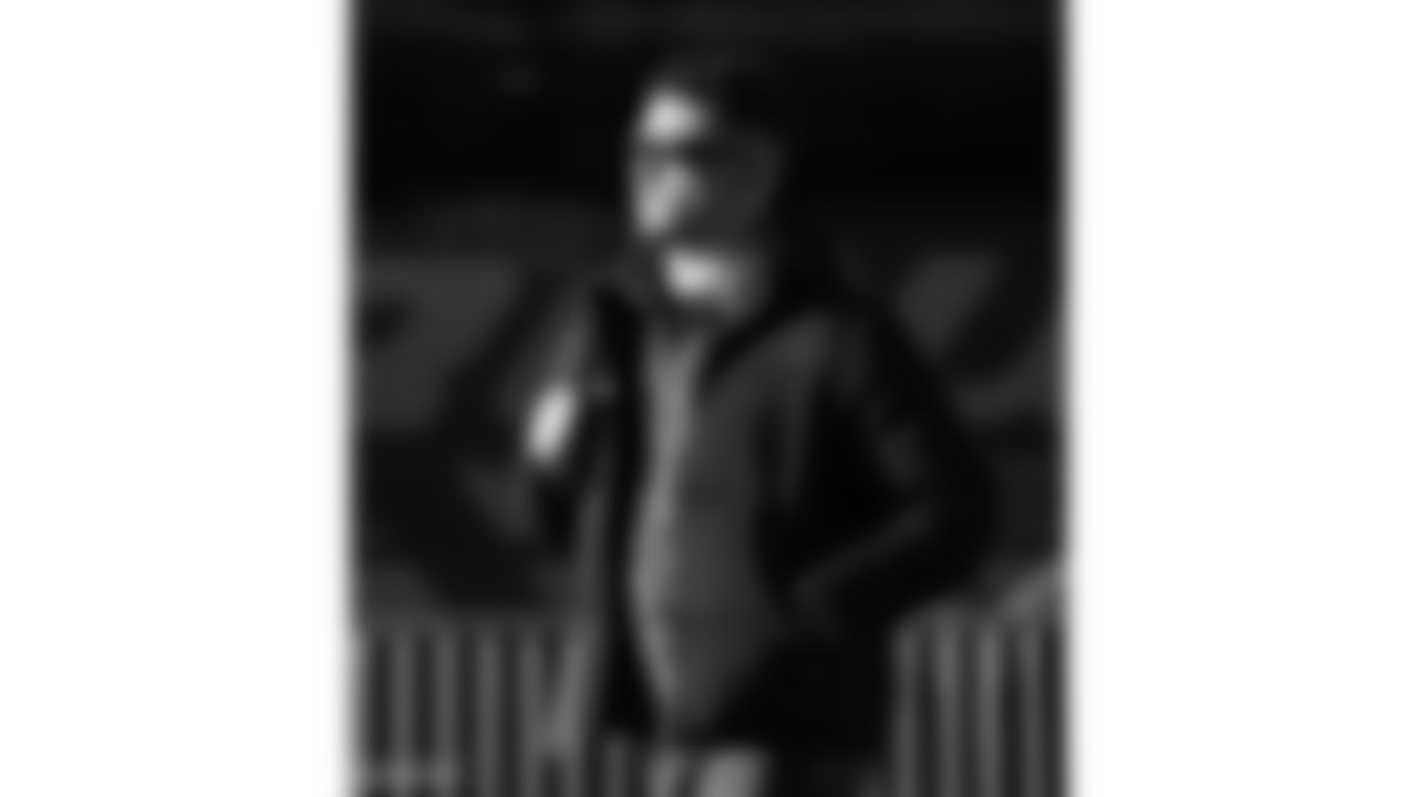 Kansas City Chiefs quarterback Patrick Mahomes (15) arrives prior to an NFL week 15 matchup against the Los Angeles Chargers, Sunday December 14, 2025.