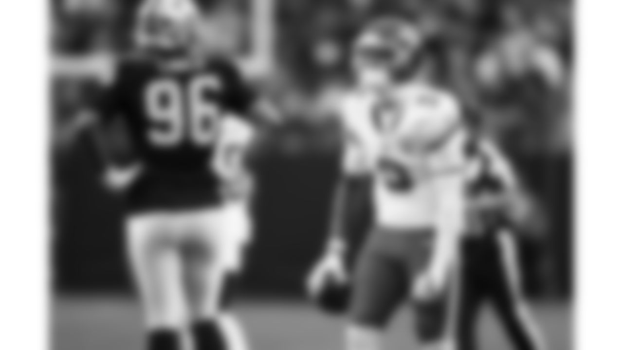 Kansas City Chiefs wide receiver JuJu Smith-Schuster (9) celebrates during a week 18 NFL football game against the Las Vegas Raiders, Sunday, January 4, 2026 in Las Vegas, NV.