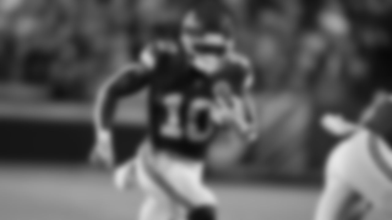 Kansas City Chiefs running back Isiah Pacheco (10) runs the ball during a week 6 NFL Football game against the Detroit Lions on Sunday, October 12, 2025 in Kansas City, MO.