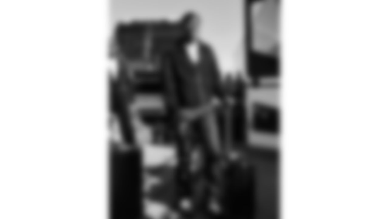 Kansas City Chiefs wide receiver Xavier Worthy (1) travels for a week 11 matchup with the Denver Broncos Saturday November 15, 2025.