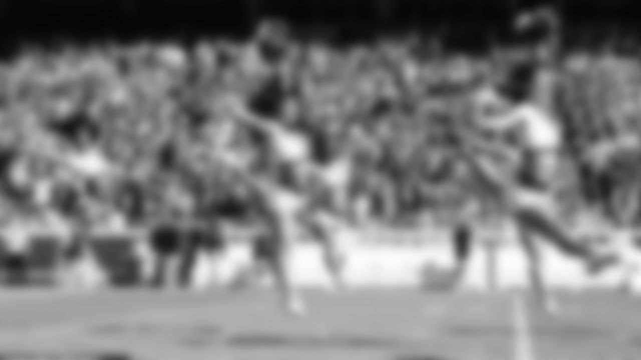The Kansas City Chiefs Cheerleaders perform on the field during a week 7 NFL Football game against the Las Vegas Raiders on Sunday, October 19, 2025.