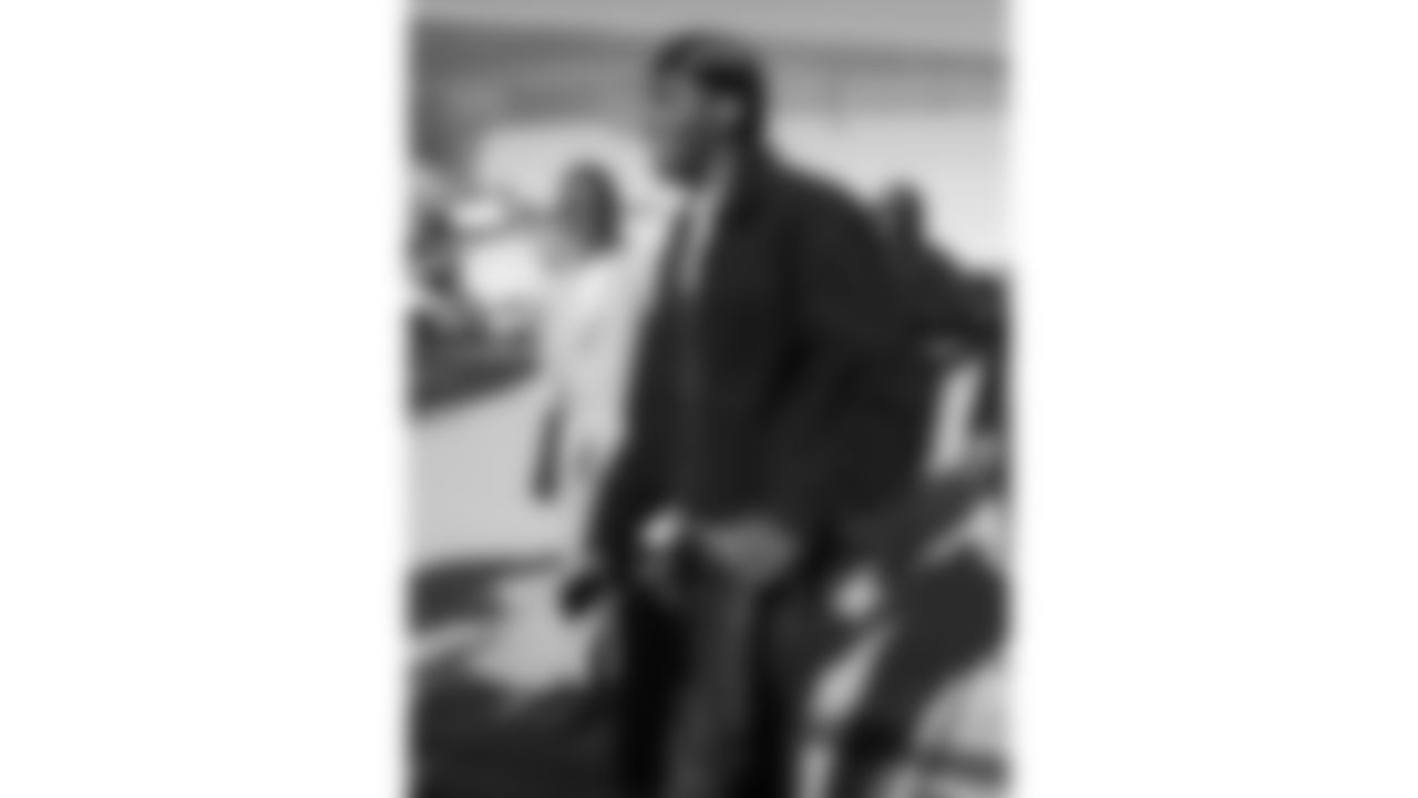 Kansas City Chiefs wide receiver Xavier Worthy (1) travels for a week 11 matchup with the Denver Broncos Saturday November 15, 2025.