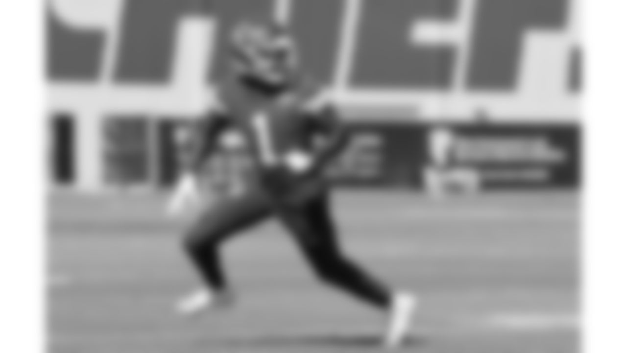 Kansas City Chiefs wide receiver Xavier Worthy (1) during practice on Thursday October 16, 2025 in Kansas City, MO.