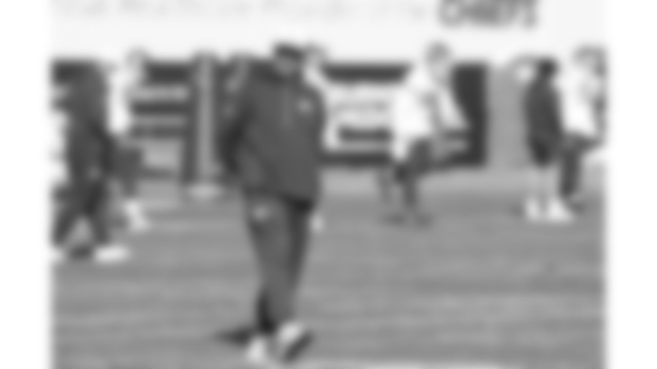 Kansas City Chiefs Defensive Line Coach Joe Cullen during week 14 practice on Friday December 5, 2025 in Kansas City, MO.