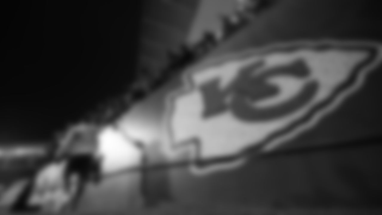 Kansas City Chiefs tight end Travis Kelce (87) takes to the field prior to a week 1 NFL football game against the Los Angeles Chargers at Arena Corinthians in São Paulo, Brazil on September 5, 2025.