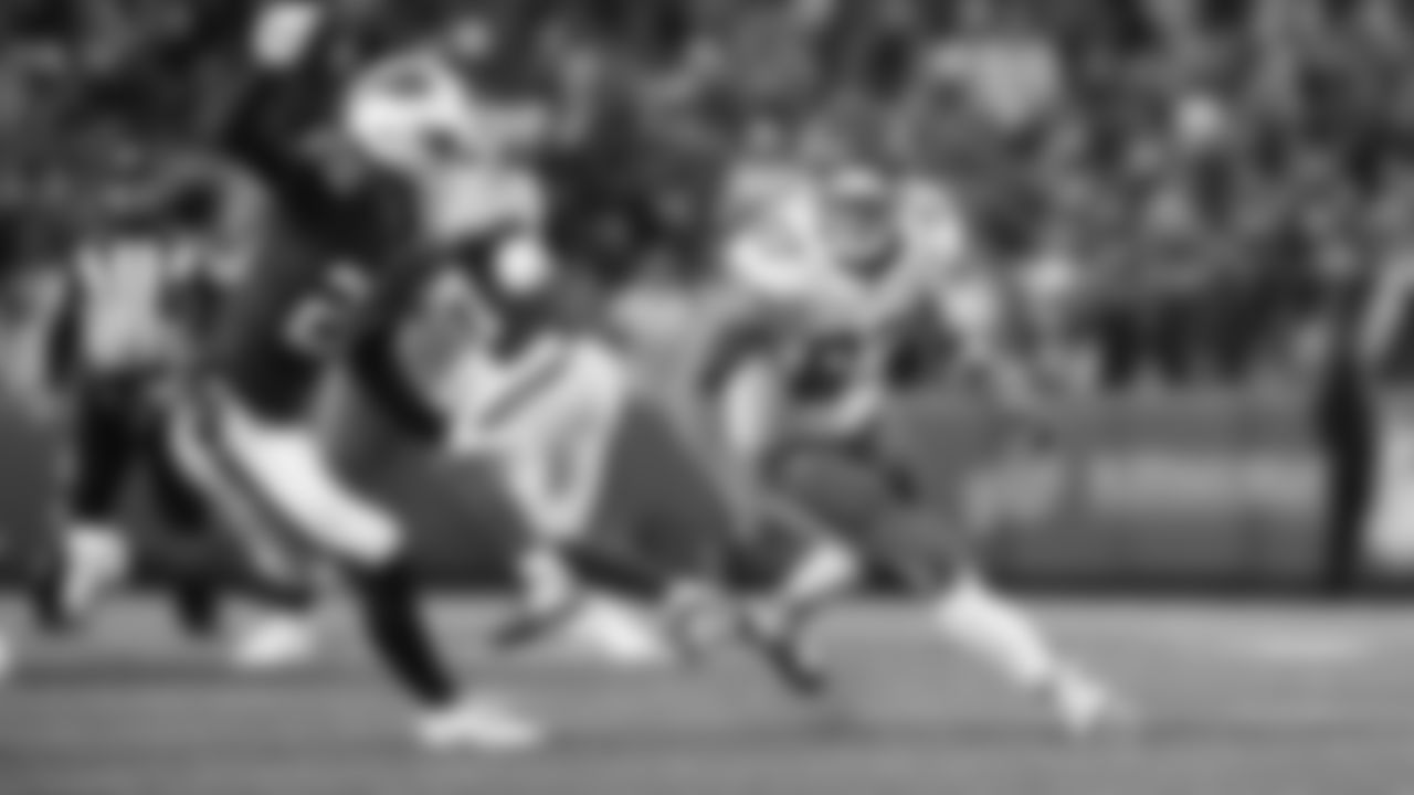 Kansas City Chiefs tight end Travis Kelce (87) during a week 9 NFL football game against the Buffalo Bills, Sunday, November 2, 2025 in Buffalo, NY