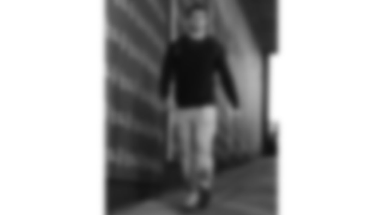 Kansas City Chiefs linebacker Jack Cochrane (43) arrives prior to an NFL week 14 matchup against the Houston Texans, Sunday December 7, 2025.