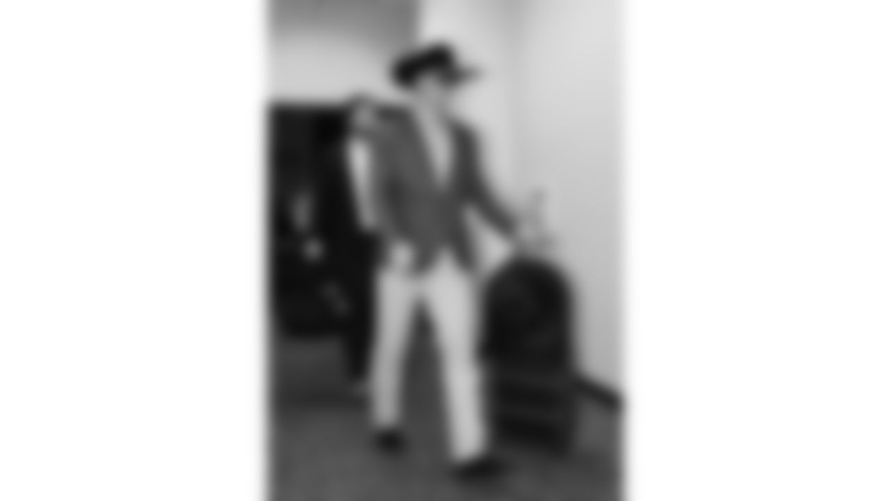 Kansas City Chiefs linebacker Cooper McDonald (59) arrives prior to a week 13 NFL football game against the Dallas Cowboys on Thursday, November 27, 2025 in Arlington, TX.