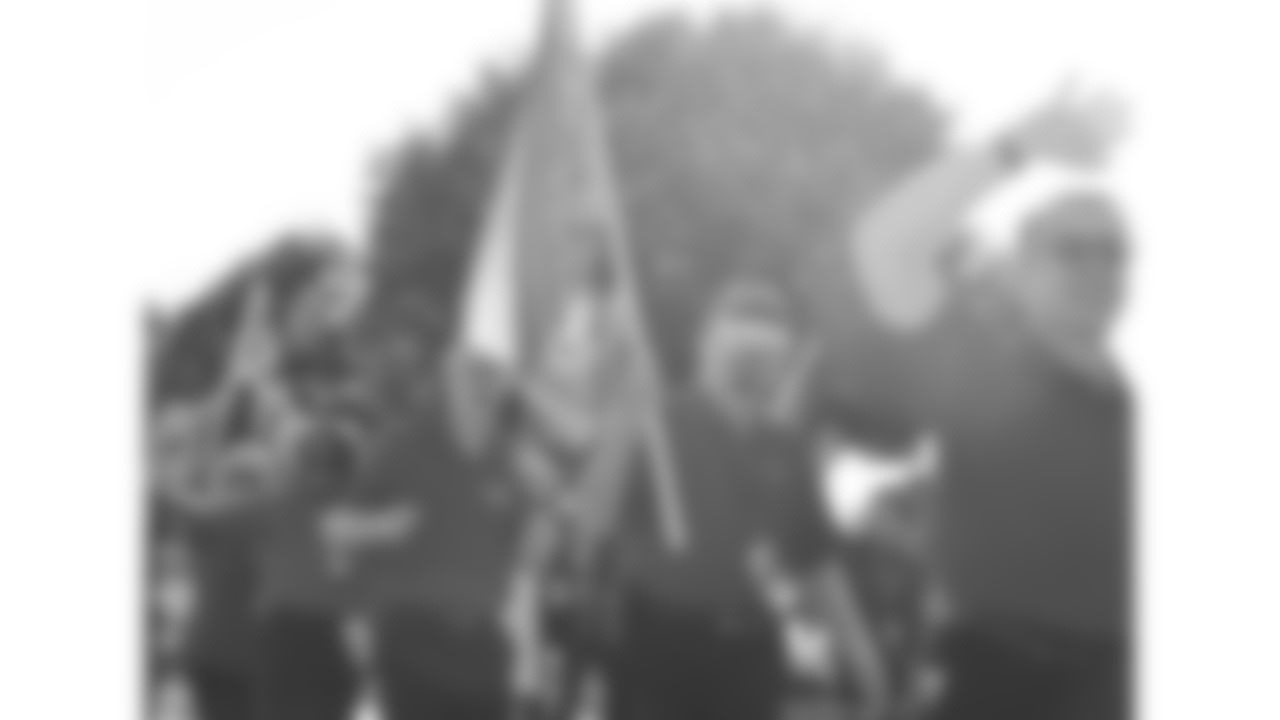 Kansas City Chiefs Red Coaters prior to a preseason week 3 NFL football game against the Chicago Bears, August 22, 2025 in Kansas City, MO.