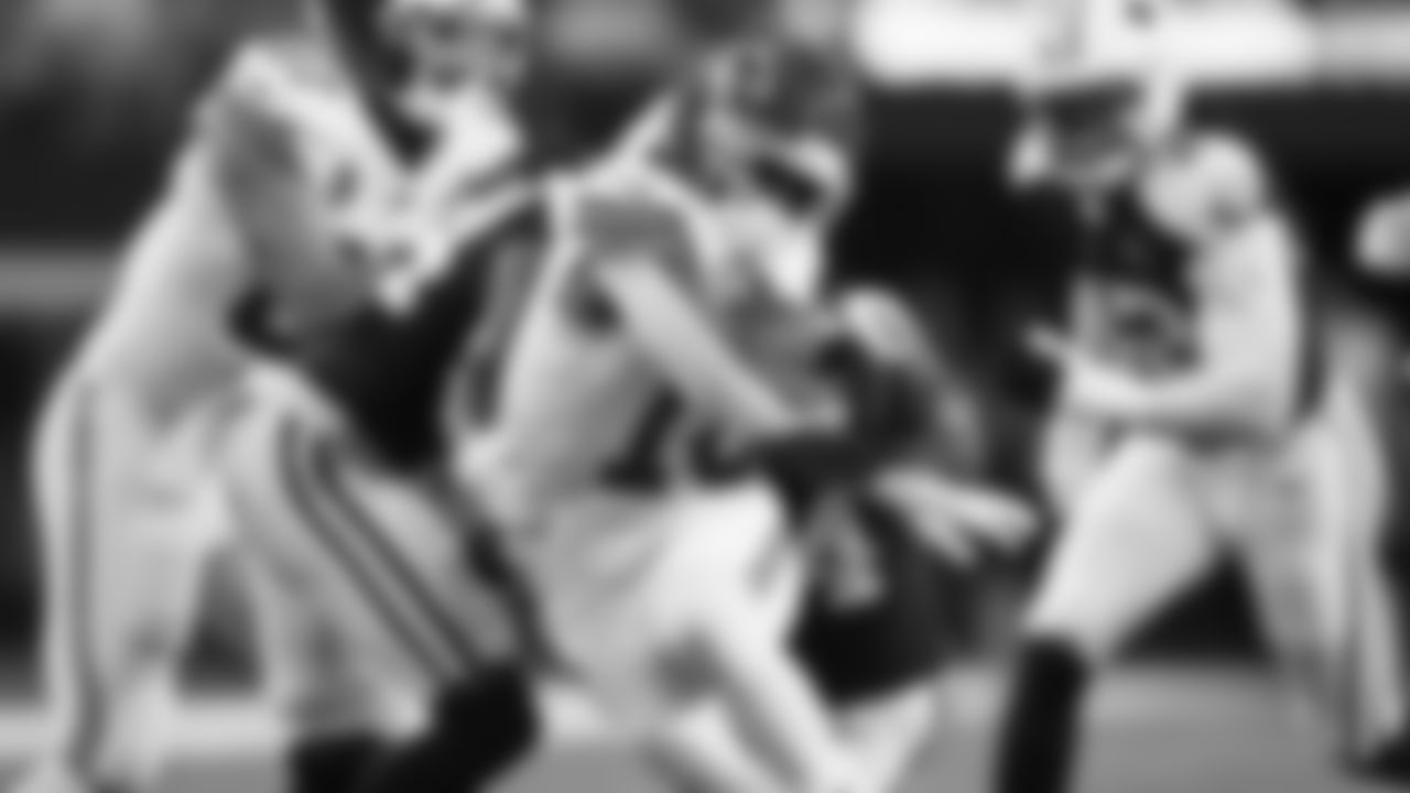 Kansas City Chiefs running back Isiah Pacheco (10) runs the ball during a week 13 NFL football game against the Dallas Cowboys on Thursday, November 27, 2025 in Arlington, TX.