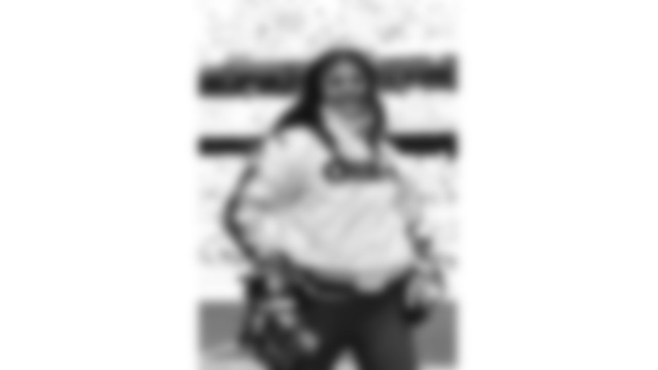 Kansas City Chiefs Cheerleaders perform during a week 15 NFL Football game against the Los Angeles Chargers on Sunday, December 14, 2025 in Kansas City, MO.