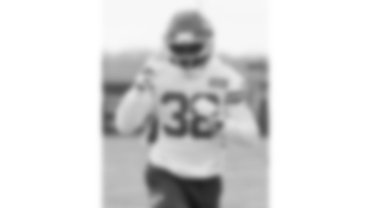 Kansas City Chiefs defensive back Kevin Knowles (38) during week 15 practice on Friday December 12, 2025 in Kansas City, MO.