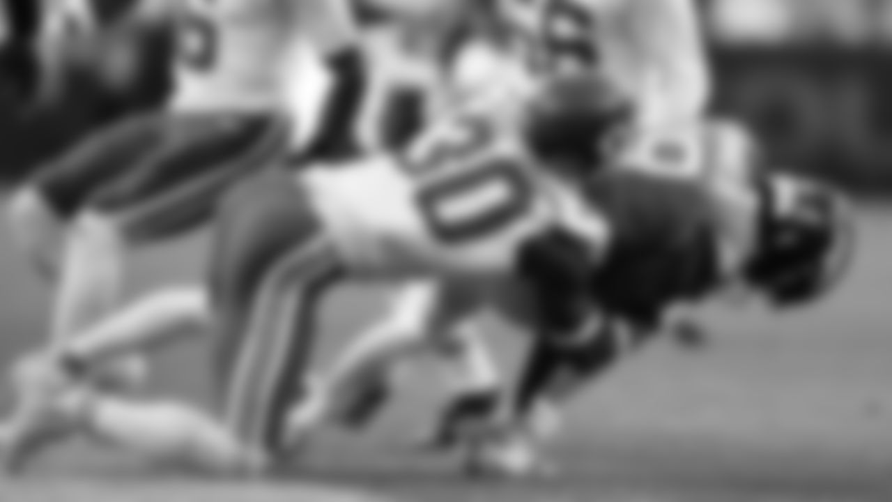 Kansas City Chiefs cornerback Chris Roland-Wallace (30) makes a tackle during a week 11 NFL Football game against the Denver Broncos on Sunday, November 16, 2025 in Denver, Colorado.