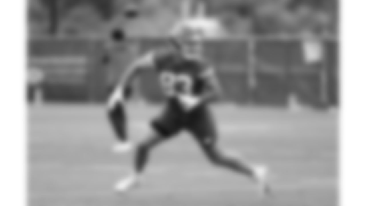 Kansas City Chiefs tight end Noah Gray (83) practices during phase 3 of OTAs on Thursday, May 29, 2025 in Kansas City, MO.
