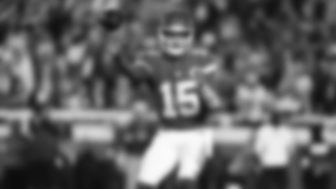 Kansas City Chiefs quarterback Patrick Mahomes (15) passes the ball during a week 8 NFL Football game against the Washington Commanders on Monday, October 27, 2025 in Kansas City, MO.