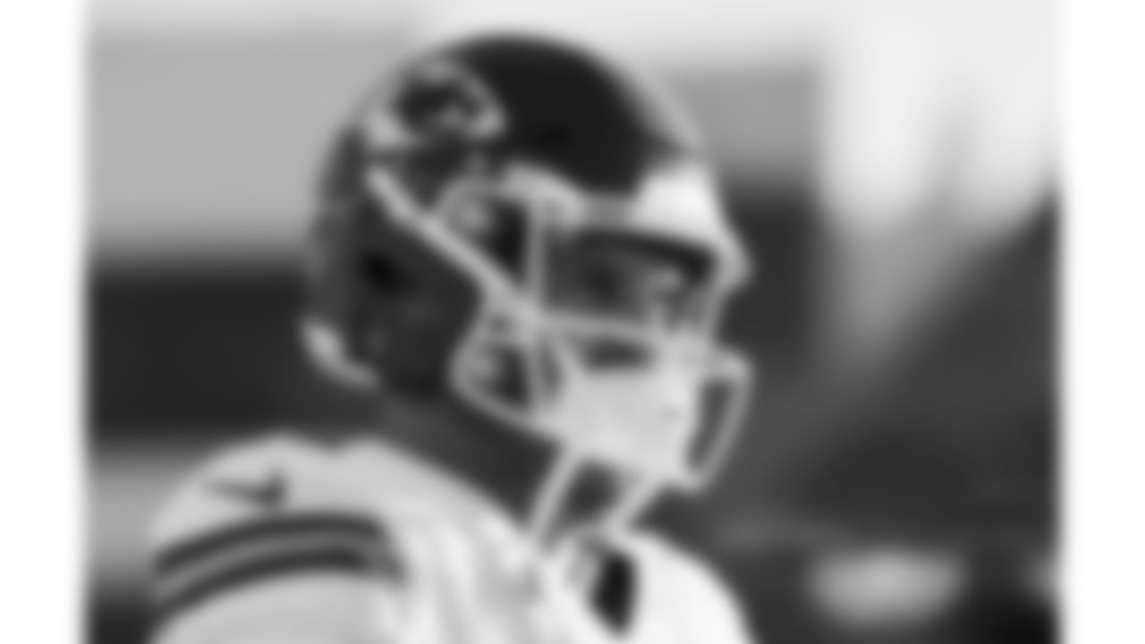 Kansas City Chiefs long snapper James Winchester (41) prior to a week 9 NFL football game against the Buffalo Bills, Sunday, November 2, 2025 in Buffalo, NY